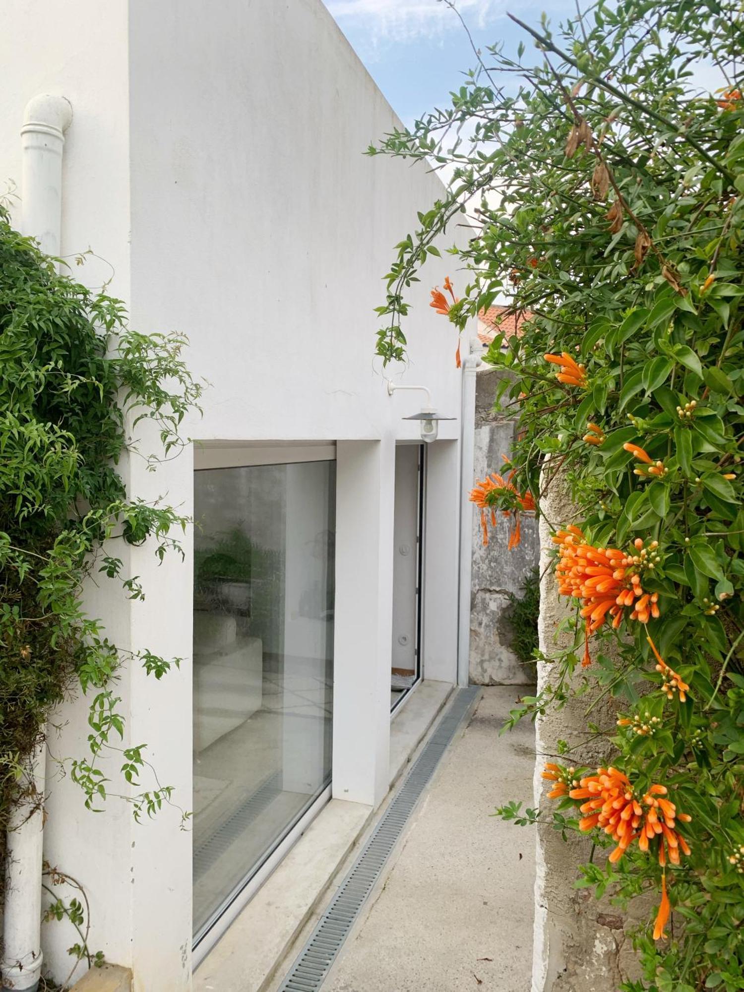 Farmacia Beach House *